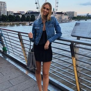 Meet your Posher, Megan